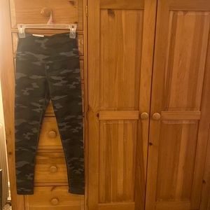 NWT high rise sporty camouflage leggings